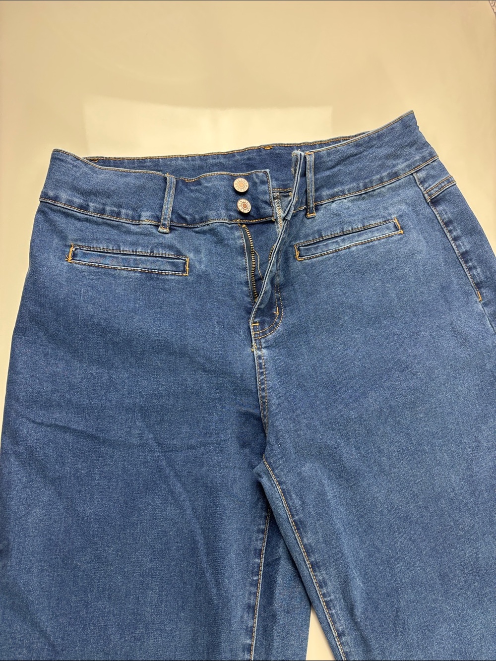 Sidefeel High Waisted Wide Leg jeans in Sky Blue - Picture 4 of 10